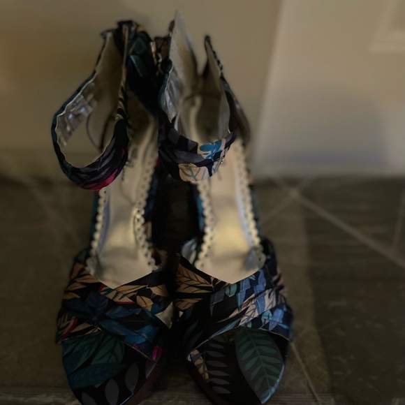 Wedges - Picture 4 of 4